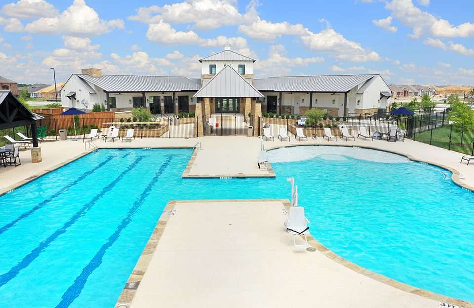Spend warm Texas days cooling off in the Wildcat Ranch community pool