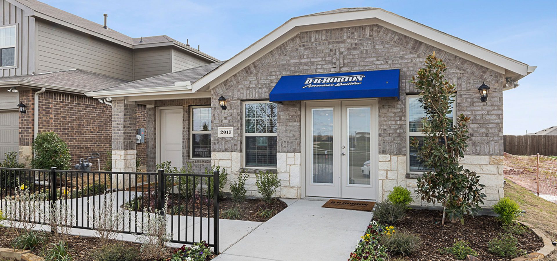 Wildcat Ranch DR Horton Model Home Sales Center